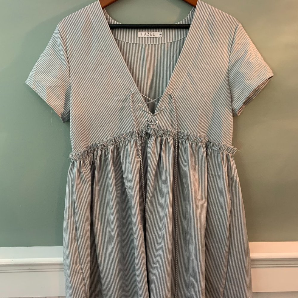 Stiped v-neck dress